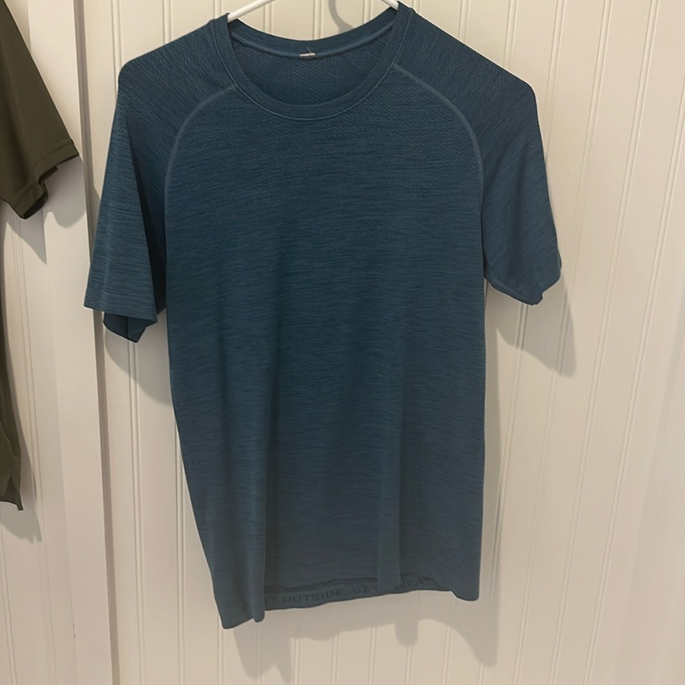 Lululemon metal vent